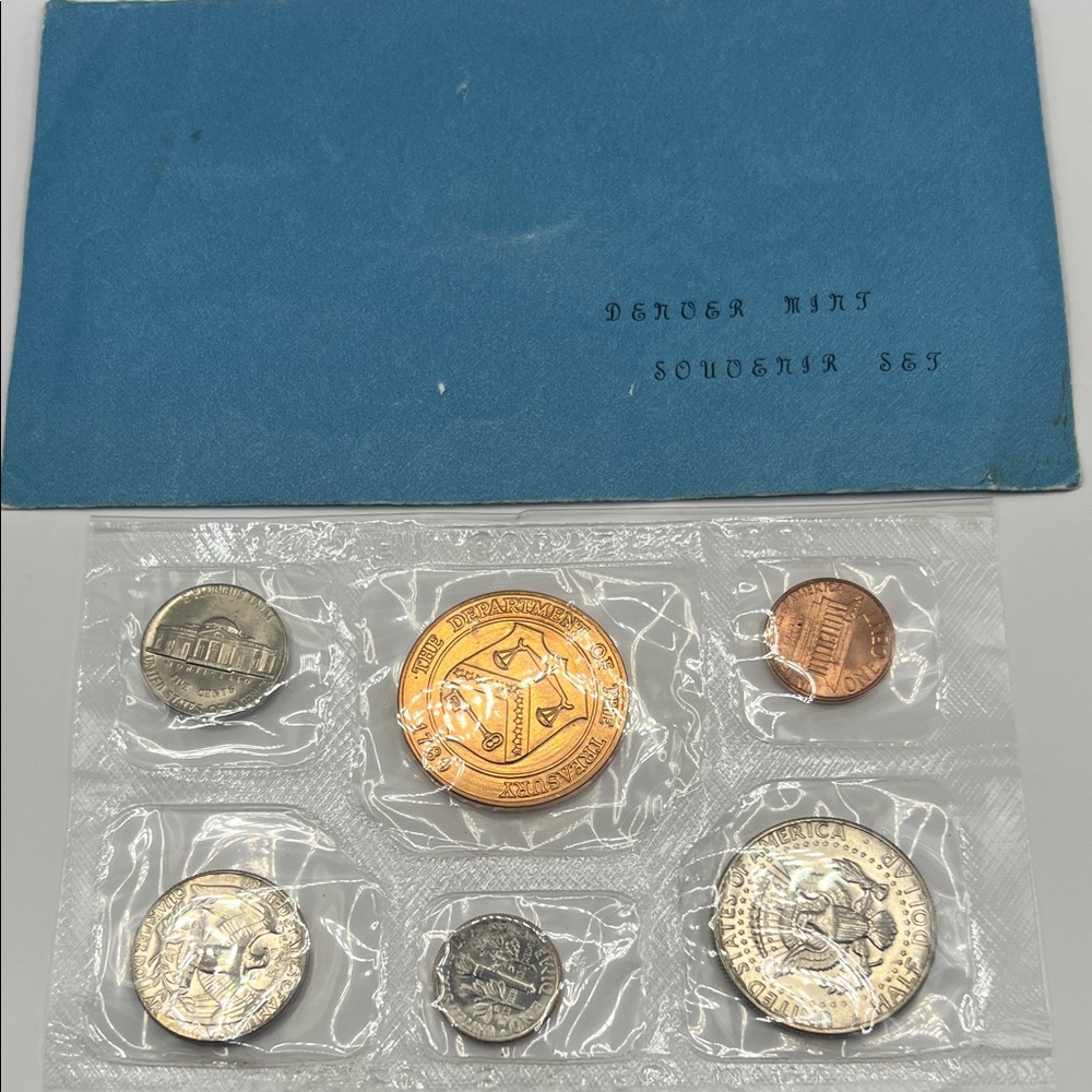 1974-1975 Denver Mint Souvenir Coin Set - Picture 2 of 14